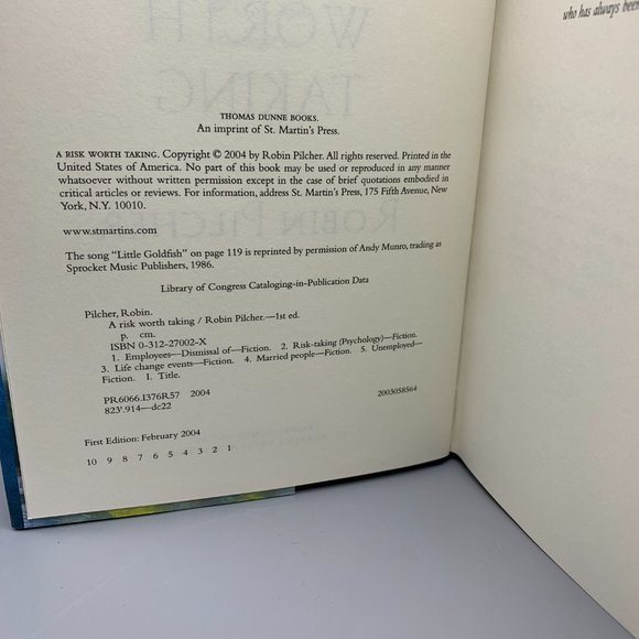 A Risk Worth Taking Bestselling Novel by Robin Pilcher - Picture 5 of 6